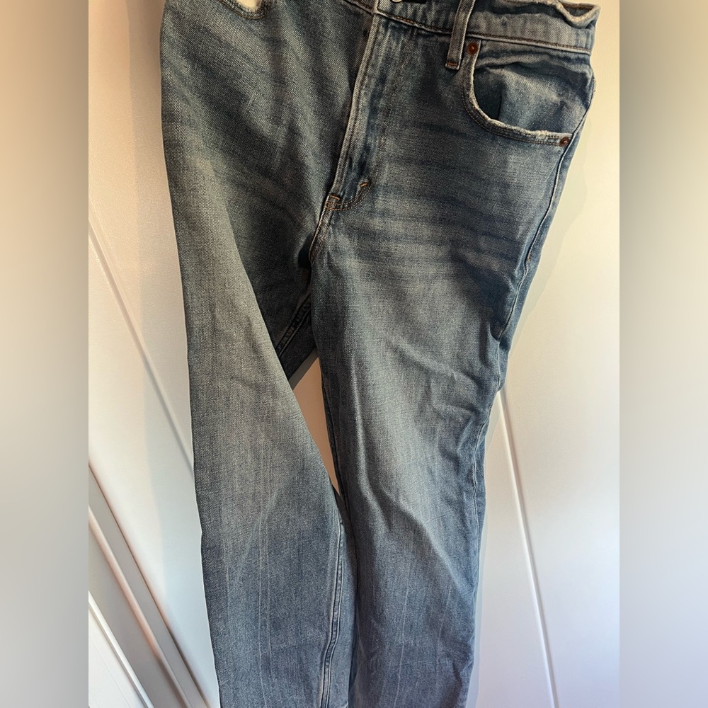 Abercrombie the mom high rise jean